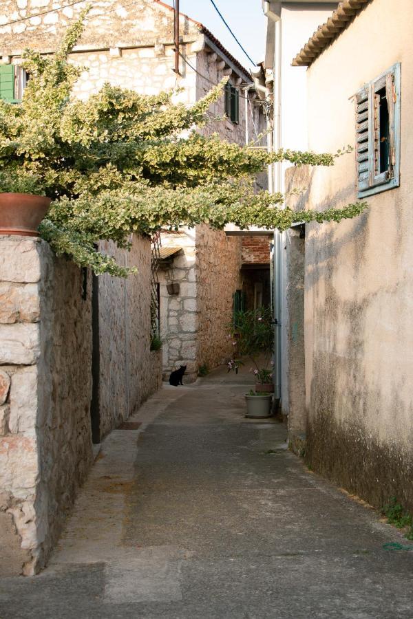 Stari Apartment Murter